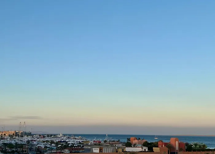 Marina View شقة *